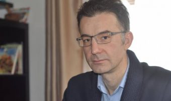 ЕПИДЕМИОЛОГОТ МИКИЌ:  НАЈЧЕСТО ЗАБОЛУВААТ ОНИЕ ВО ПЕДЕСЕТТИТЕ ГОДИНИ