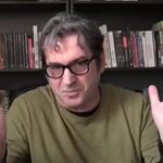 ПOГРЕШНИ БАРАЊА НА ПОГРЕШНА АДРЕСА ВО ПОГРЕШНО ВРЕМЕ: МИЦКОВСКИ ПРОДОЛЖУВА СО БЛОКАДА НА ЕВРОПСКИОТ ПАТ