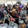 ЦРВЕН КРСТ: ХУМАНИТАРНИТЕ ОПЕРАЦИИ ВО ПОЈАСОТ ГАЗА НА РАБОТ НА КОЛАПС