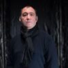MАЛА ФОРМА, ГОЛЕМА ПРЕТСТАВА: БЛАГОЈ МИЦЕВСКИ ЗА МОЌТА НА МОНОДРАМАТА И СИЛАТА НА ЕДЕН АКТЕР