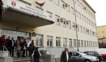 СПОРЕД КРИВИЧНАТА ПРИЈАВА ПРОТИВ ДИРЕКТОРКАТА НА АГЕНЦИЈАТА ЗА РАЗУЗНАВАЊЕ МИЦКОВСКИ РАЗИЗНАВАЛ А НЕ СМЕЕЛ