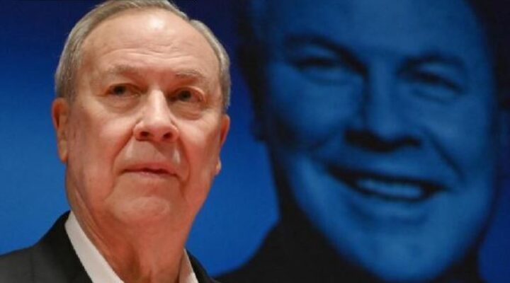 БОБ ВИЛСОН: АЈНШТАЈН НА ПЛАЖАТА