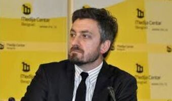РЕЖИМОТ УМИРА СО ФАНФАРИ И АВТЕНТИЧНО ШТИМАЊЕ