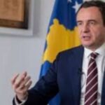 ПОЛИТИКИТЕ НА КУРТИ ГО ВОЗНЕМИРУВААТ ВАШИНГТОН