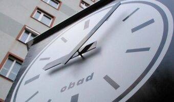 ЗОШТО НА ЕСЕНСКАТА РАМНОДЕНИЦА НОЌТА И ДЕНОТ НЕ ТРААТ ИСТО?