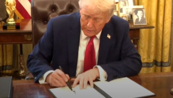 ТРАМП, АНТИФА И ХРВАТСКИ ЗДРУЖЕНИЈА: ПОЛИТИЧКИ ТОП НАМЕНЕТ КОН НВО СЕКТОРОТ