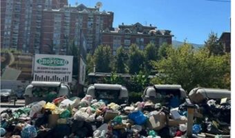 ОД АВТОБУСИ И ДЕПОНИИ ДО „ЦРВЕНИ ЛИНИИ“: ЗОШТО ЛОКАЛНИТЕ ИЗБОРИ СЕ ПРЕТВОРААТ ВО ГЕОПОЛИТИЧКИ ТЕАТАР?