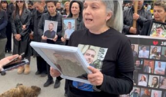 ГЛАСНИОТ ПРЕКОР НА НАЈБЛИСКИТЕ НА ЖРТВИТЕ ВО КОЧАНИ ПРОТИВ ОНИЕ КОИ СЕ ПРОДАВААТ ЗА КАРИЕРА И ПАРИ