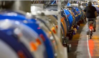 ШTO  ПОСТОЕЛО ПРЕД ГОЛЕМАТА ЕКСЛОЗИЈА (1)