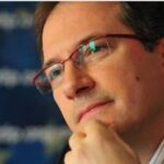 ХEЛАНКИ НАМЕСТО КОМИТСКИ БЕНЕВРЕЦИ