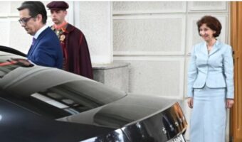 НАДВОРЕШНИТЕ СОРАБОТНИЦИ КАЈ ПРЕТСЕДАТЕЛКАТА НА ДРЖАВАТА ДОСЕГА ВРЕДАТ 70 ИЛЈАДИ ЕВРА