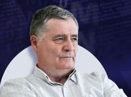 АНАТОМИЈА НА ТОЛПАТА