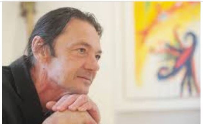 АВТОПОРТРЕТИ И НЕКОЛОКУ ПАЛЕТИ – ИНТРОСПЕКТИВНИОТ УНИВЕРЗУМ НА МИРО МАСИН