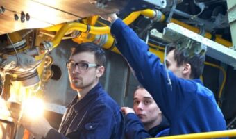 ПУТИНОВ ПОКЕР, РУСКИ РУЛЕТ ( 151): ЕДНА ТРЕТИНА ОД РУСИТЕ НЕ МОЖАТ ДА СИ ДОЗВОЛАТ ДОВОЛНО ХРАНА