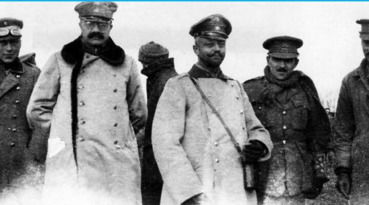 ПРИМИЈЕТО ОД 1914 ГОДИНА: КОГА ФРОНТОВИТЕ СЕ ФАЌААТ ЗА РАЦЕ