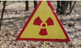 ДУПКИ ВО ЗАШТИТНАТА СТРУКТУРА НАД ЧЕРНОБИЛ: ДАЛИ ПОСТОИ РИЗИК?