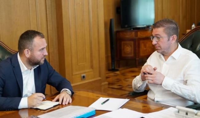 КOЛКУ ВРЕДИ ЗБОРОТ НА МИЦКОВСКИ?