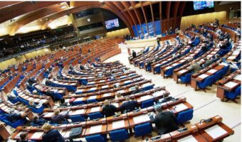 СTРАЗБУР ГИ СПОРИ СМЕНИТЕ И „ИНТЕРПЕЛАЦИИТЕ“ ВО СУДСТВОТО (1)