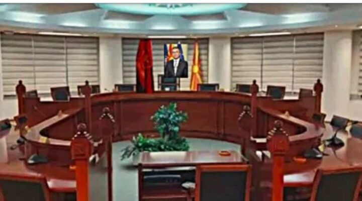 ПRАВДАТА ВО РАЦЕТЕ НА ПОДОБНИ СУДИИ ВО НОВОТО ТЕФТЕРЧЕ НА ВМРО-ДПМНЕ