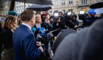 АНАЛИТИЧАРИТЕ И НОВИОТ СВЕТСКИ ПОРЕДОК: ЕВРОПСКИТЕ ПОЛИТИЧАРИ СЕ РАЗБУДИЈА АМА ПРОБЛЕМОТ НЕ Е ВО ТОА