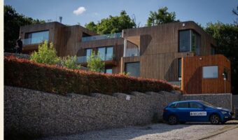 ВИЛИ ИЗГРАДЕНИ СО ЕВРОПСКИ ПАРИ А ВО ЦЕНТАР НА СКАНДАЛОТ – ФИЦО