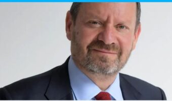 ФИЛИП СЕНДС:  МИСТЕРИЈА Е ЗОШТО ЛУЃЕТО ВО БУГАРИЈА СО НИВНАТА ИСТОРИЈА ПОД РУСКАТА ЧИЗМА ЈА ПРИФАЌААТ ИСТАТА