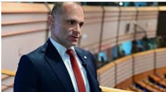 ФИЛИПЧЕ: ПЕНЗИОНЕРИТЕ СЕ ИЗЛАЖАНИ ОД ОВАА ВЛАСТ