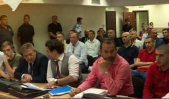 ОНИЕ ВЕЛЕШАНИ КОИ ШИРЕА ЛАЖНИ ВЕСТИ ЗА ТРАМП СЕ ПОКАЖАА – БРУТАЛНИ СИЛУВАЧИ