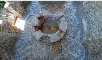 СТОБИ ПОВТОРНО ГО ПРИВЛЕКУВА ВНИМАНИЕТО