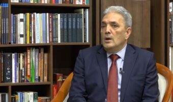 АТАНАСОВ: СОЗДАВАМЕ ФУНКЦИОНАЛНО НЕПИСМЕНИ ГНЕРАЦИИ
