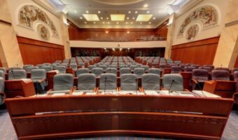 СЛИКАТА НА ПАРЛАМЕНТОТ ВО ОЧИТЕ НА ЈАВНОСТА НЕ Е ДОБРА