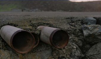 ПУТИНОВ ПОКЕР, РУСКИ РУЛЕТ (181) ВОЈНИЦИТЕ ШТО МОСКВА ГИ ПРАЌА ДА ВОЈУВААТ ВО ЦЕВКИ ЖИВЕАТ ВО ПЕКОЛОТ