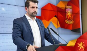 ВЛАДИНА ДИОПТРИЈА: ПАРИ ЗА АВИОН ИМА, ПАРИ ЗА ПЛАТА НЕМА