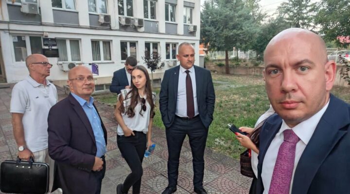 МНОГУ ПРЕСЕДАНИ НА ЕДНО СУДЕЊЕ