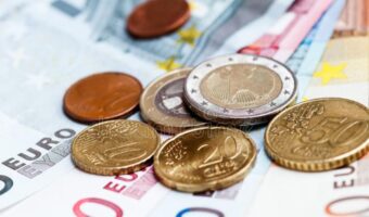 35 ГОДИНИ НЕЗАВИСНОСТ: ПОВЕЌЕ ВО РЕЦЕСИЈА ОТКОЛКУ СО ВИСОК РАСТ