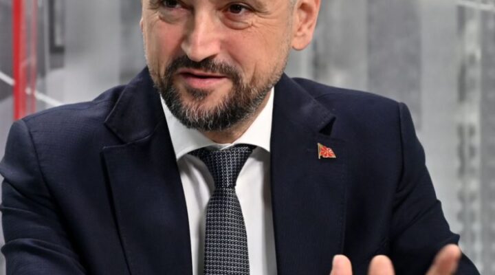 МИНИМАЛНАТА ПЛАТА НЕ СМЕЕ ДА БИДЕ ПОТВРДА НА СИРОМАШТИЈАТА!