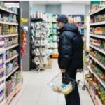 ДОДЕКА НÈ УБЕДУВААТ ДЕКА СЕ ЖИВЕЕ ДОБРО, СИНДИКАЛНАТА МИНИМАЛНА КОШНИЦА НАДМИНА 70.000 ДЕНАРИ