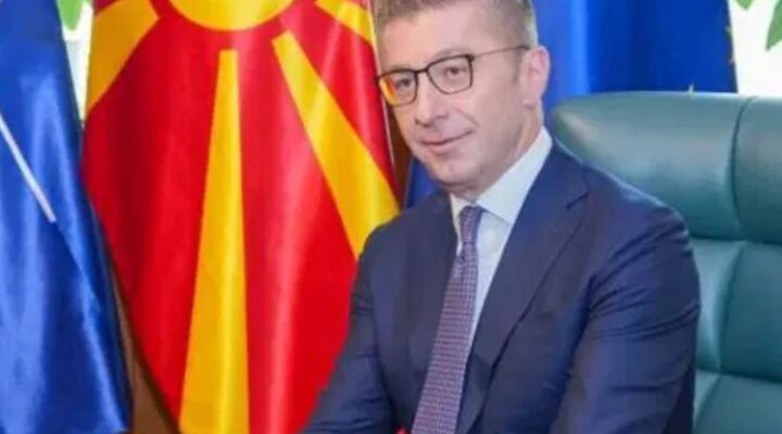 МИЏКОСКИ УШТЕ НА СТАРТОТ ГО ПОСТАВИ ДИЈАЛОГОТ СО СОФИЈА НА СТАКЛЕНИ НОЗЕ