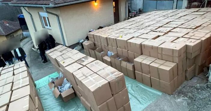 СЕДУМ ТОНИ МАРИХУАНА ШТО ЈА МИНАА ГРАНИЦАТА СО СРБИЈА ОСТАНАА ПРАКТИЧНО БЕЗ ЕФЕКТИВНИ ОБВИНЕНИЈА