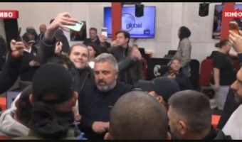 ВЛАСТА ВО СРБИЈА MEЃУ РОКОТ ЗА КОНСТИТУИРАЊЕ И МЕХАНИЗМИТЕ ЗА ОДОЛГОВЛЕКУВАЊЕ НА СНС